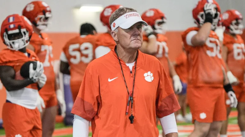 Chad Morris will call plays from the field for Clemson in 2026