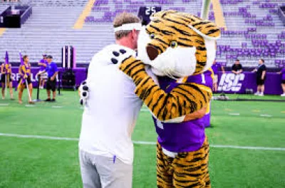 LSU’s 2026 roster is packed with over 60 new players — Clemson Football Roster just got a whole lot more interesting
