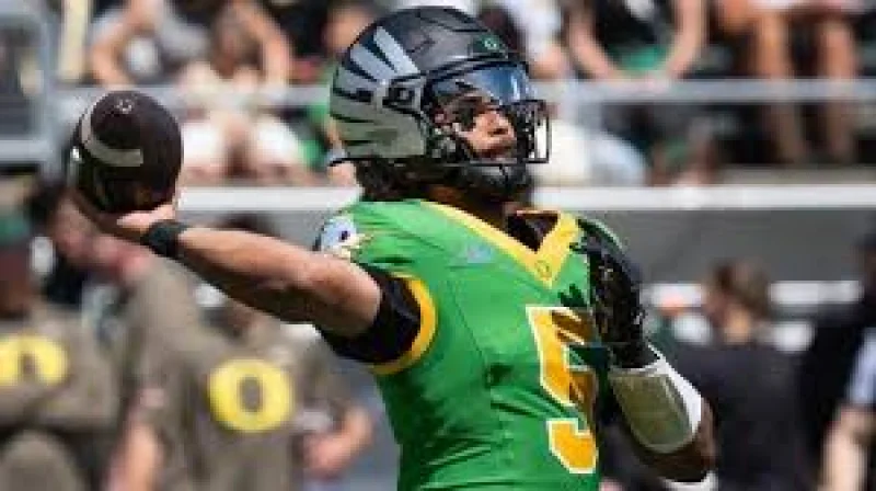 Dante Moore's 11% Heisman chance shows Oregon's QB buzz is real