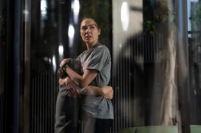 Gal Gadot Faces One-Hour Race in The Runner 2026 Review