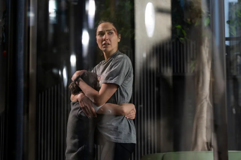 Gal Gadot Faces One-Hour Race in The Runner 2026 Review