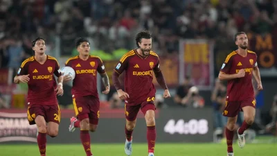 Gol di Soulé al 93' dopo il colpo di testa di Hermoso: La Roma ribalta l'Atalanta davanti ai Tifosi
