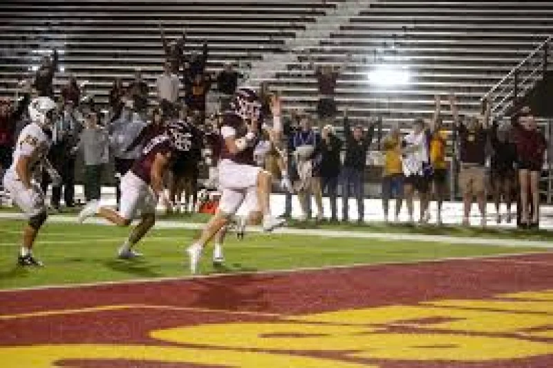 No. 19 Bulldogs win 30-23 after weather delay — Umd Football survives Augustana's fight and the storm