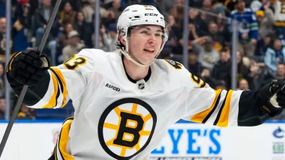 Fraser Minter gets the Bruins’ long-term vote of confidence with a seven-year, $50.4 million deal
