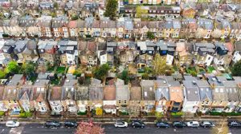 5-year UK mortgage rates hit 5.68% as lenders raise prices — Major Uk Mortgage Lenders Raising Rates