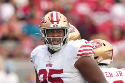 Alfred Collins limited at 49ers practice Tuesday with knee injury — Week 1 status still needs clarity