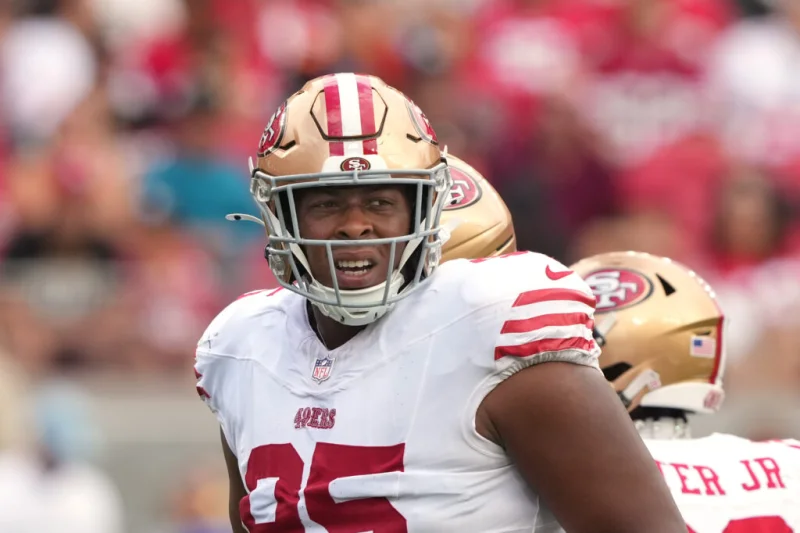 Alfred Collins limited at 49ers practice Tuesday with knee injury — Week 1 status still needs clarity