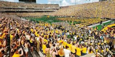 Derek Phillips Hawkeye Marching Band member taken off life support after collapsing in the heat