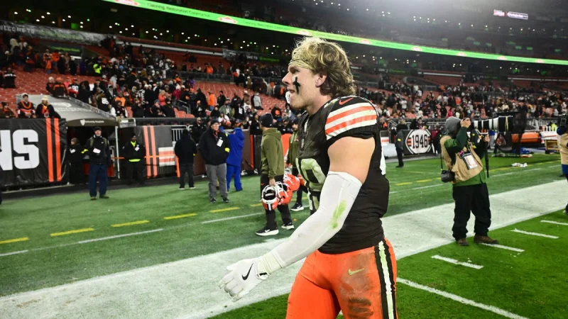 Carson Schwesinger cracks ESPN's top 100 at No. 85 — and Cleveland Browns Defensive End Jáded Verse is a reminder of how fast this defense is changing