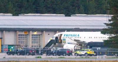 Wołodymyr Zełenski opóźniony przez dron nad Mołdawią — Airplane