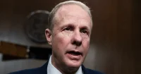 White House reviews Steve Feinberg replacements after Dan Driscoll resigns