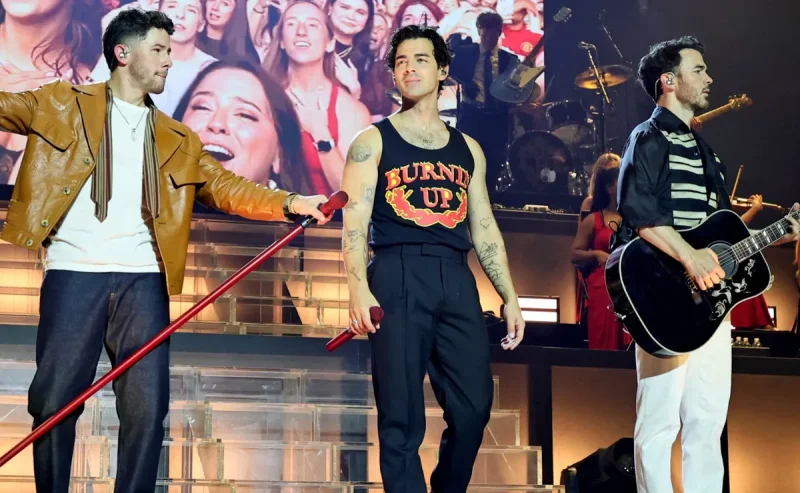 Kevin Jonas Leads Jonas Brothers to Australia NFL Halftime Stage