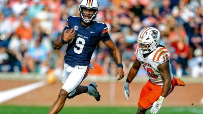 Deuce Knight makes first Ole Miss appearance in win over Charlotte on Sept. 12