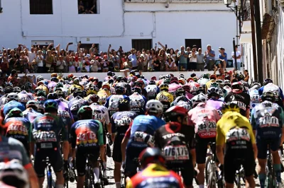 Lap 21 in Granada neutralised after late Vuelta safety talks