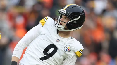 Third child Cooper joins Chris Boswell's family as Steelers kicker begins 12th NFL season