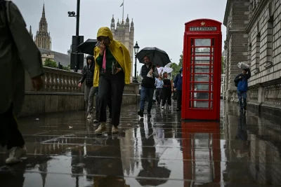 Simon King says Weather Today In London will ease after Tuesday rain