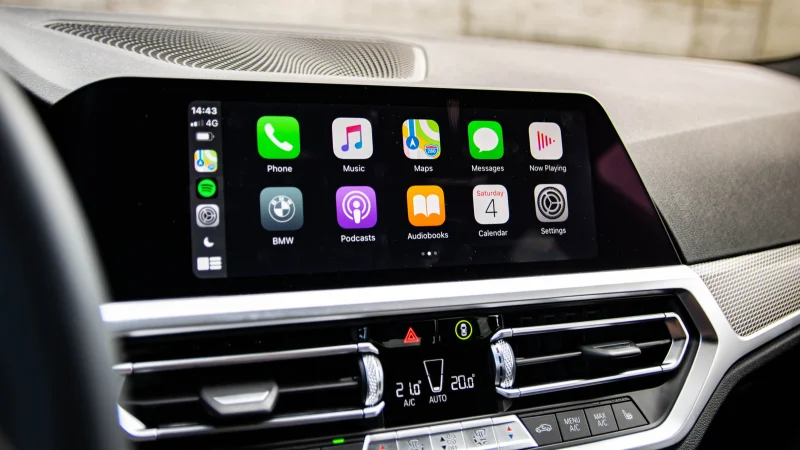 General Motors Drops Carplay From EVs, Plans Full Phaseout