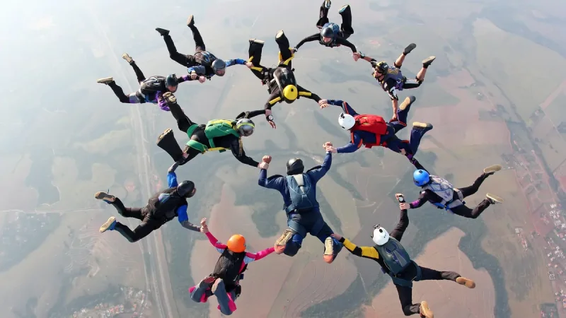 Holly Whiffen Survives 10,000-Foot Skydiver Fall Near Nottingham
