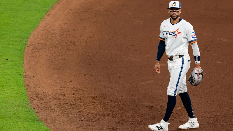 Carlos Correa ruled out for rest of Astros season as ankle recovery shifts focus to 2026