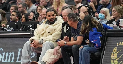 Drake Tour Rolls Into FOMO Premiere at 10:30 p.m.