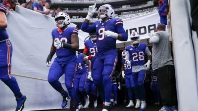 Bradley Chubb calls Deone Walker's abilities "honestly insane"