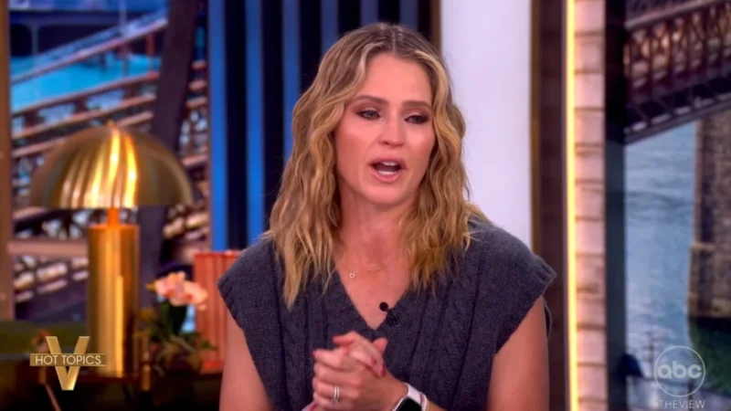 Sara Haines returns to The View after 1 week in hospice loss