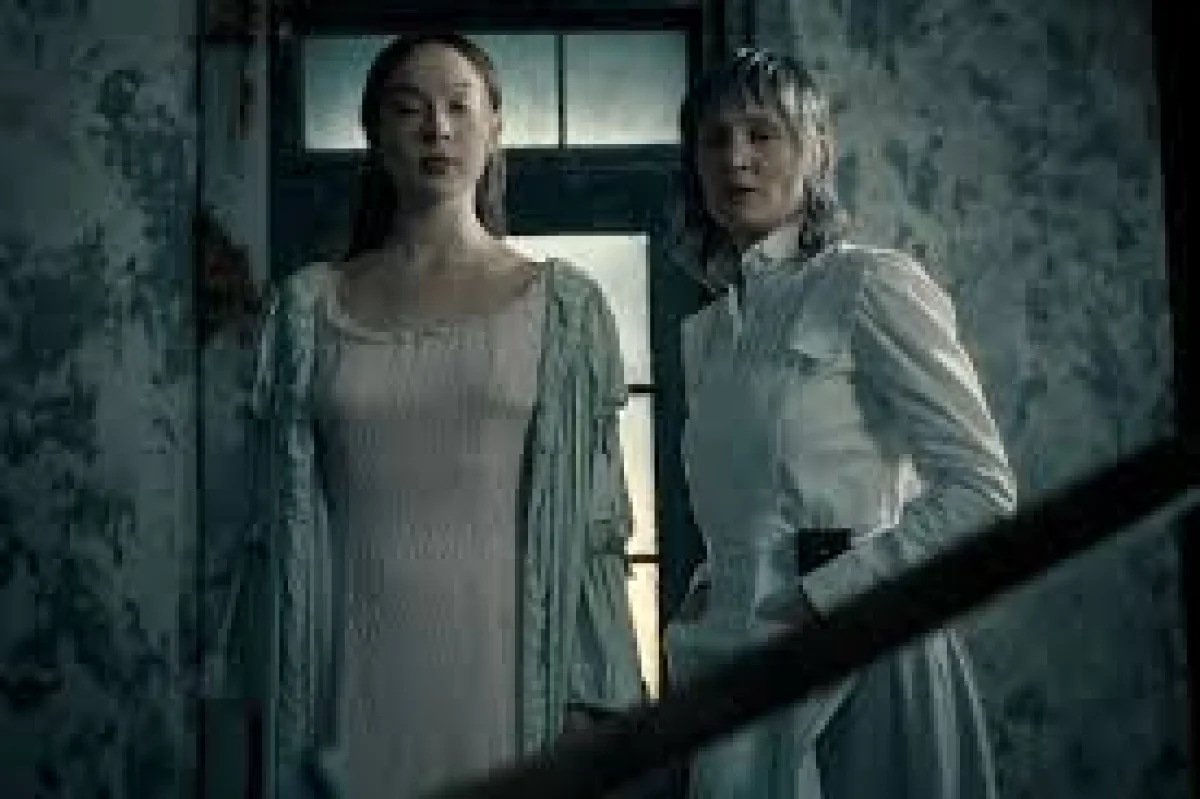 lizzie-borden-monster-casts-3-figures-into-netflix-s-1892-case-el