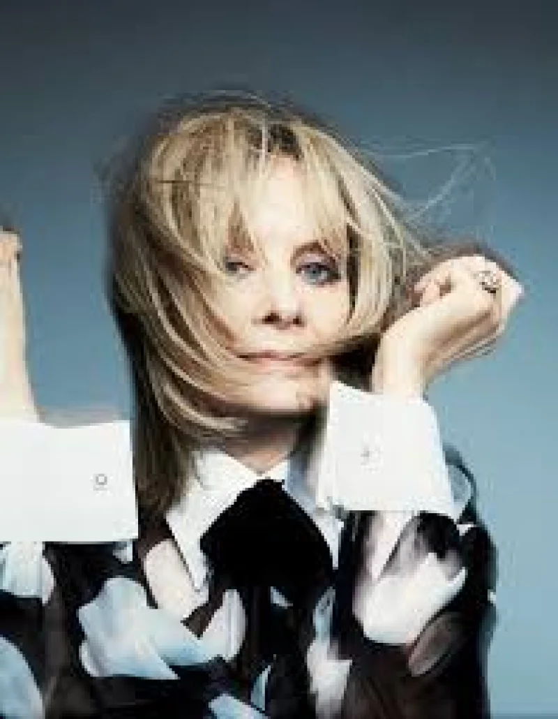 Twiggy Documentary Traces Dame Lesley Lawson Beyond 1960s Fame