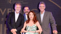 Amy Yasbeck joins Wings cast at John Ritter gala in Hollywood