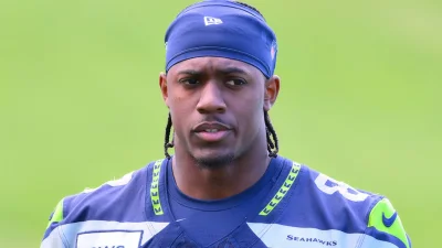 Jadarian Price Injury stalls Seahawks momentum as chest issue clouds fourth-quarter finish