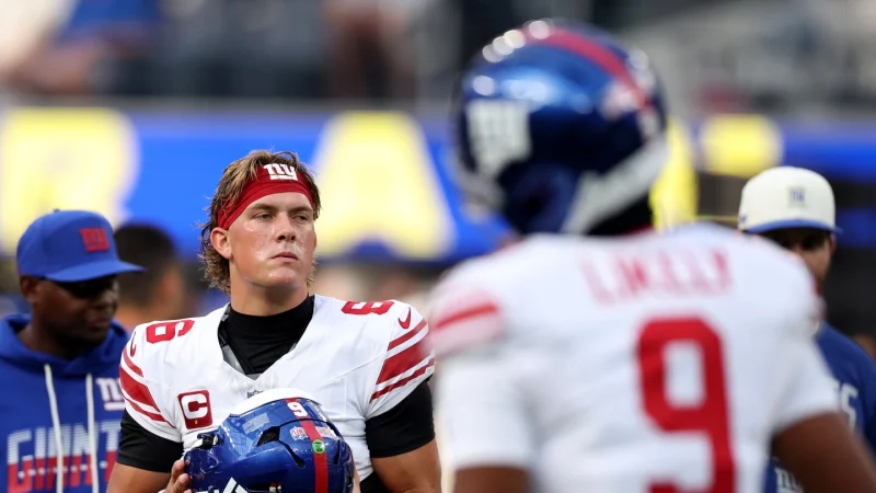 Jaxson Dart Injury leaves Giants in a nasty spot against Rams after apparent left knee issue