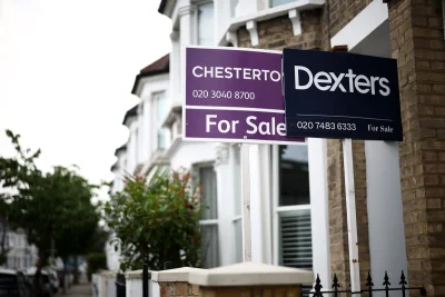Rightmove Uk says London homes face 42% buyer chance