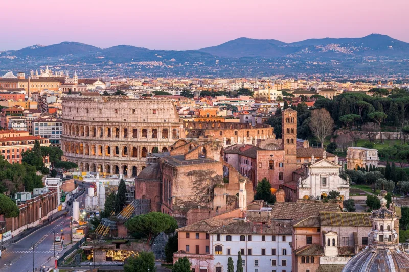 Andrea Moretti dies in Colosseum fall, closing Rome site