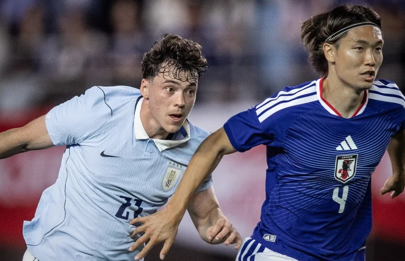 Diego Forlán's debut ends in a 3-1 Uruguay loss to Japan — Japan Vs Uruguay