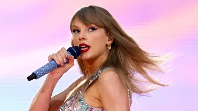 Taylor Swift Announces Pink Clouding Lyrics on Showgirl Encore