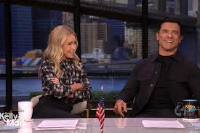Mark Consuelos Delays 1-Year Mark Consuelos Foot Procedure