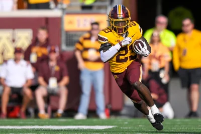 Drake Lindsey throws three touchdown passes as Minnesota beat Akron — but the rushing questions are still there