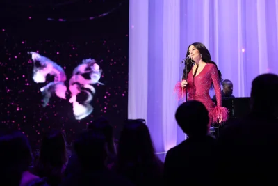 Kacey Musgraves Performs Dolly Parton Tribute at 2026 MTV VMAs