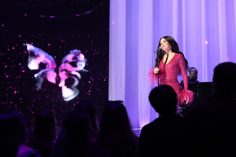 Kacey Musgraves Performs Dolly Parton Tribute at 2026 MTV VMAs