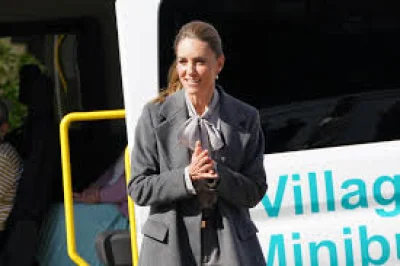 Catherine marks 50th anniversary of West Sussex Minibus in Pulborough