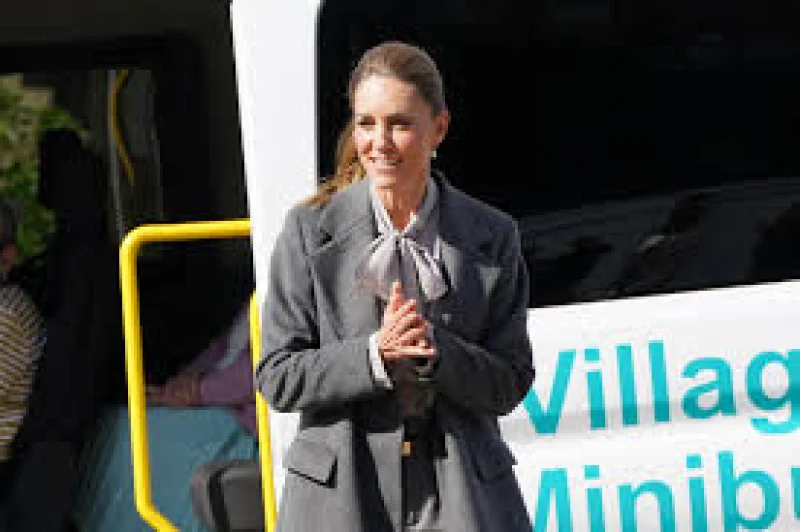 Catherine marks 50th anniversary of West Sussex Minibus in Pulborough