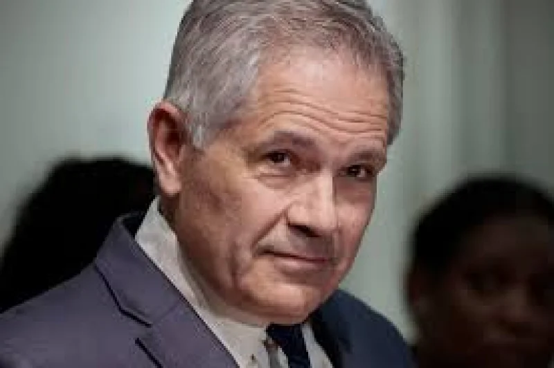 Larry Krasner seeks Paul S. Diamond’s removal after crime claims