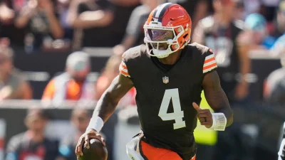 Deshaun Watson stays QB1 after Browns' 2-1 start — Browns Record shifts with early momentum