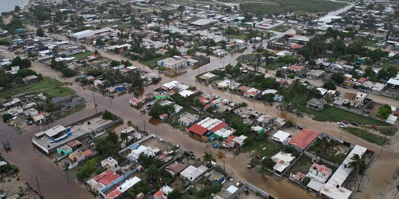 Hurricane Rachel may reach 111 mph as New Mexico floods persist