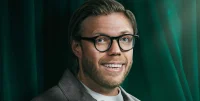 Rob Beckett joins The Celebrity Traitors with Romesh Ranganathan
