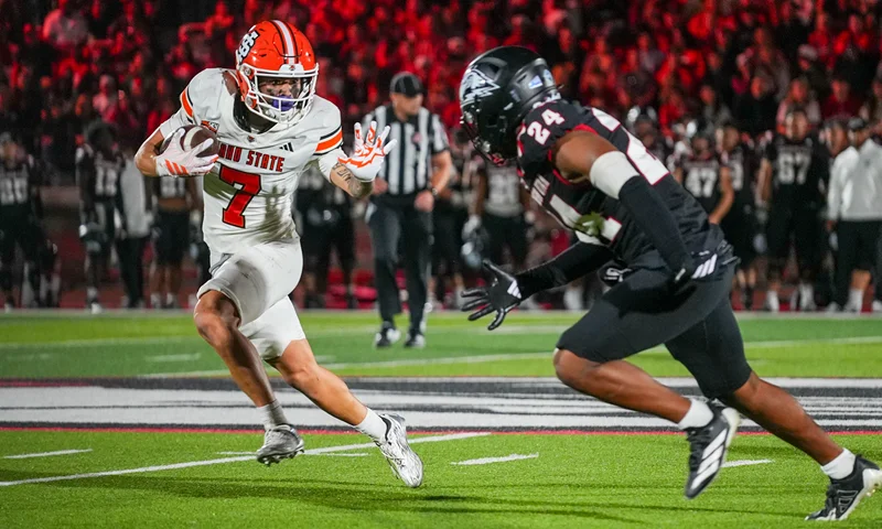 MIRACLE IN MOSCOW: Idaho State Football sees Idaho stun Montana State 35-34 on final-play 2-point conversion