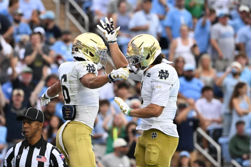 Minnesota Michigan note: Air Force leads Navy 14-9 late as the CIC Trophy stakes bite