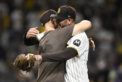Padres Manager Sees Pitching Staff Silence Cubs in 18-Inning Sweep