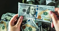 Flávio Bolsonaro derruba dólar abaixo de R$ 5 — Dollar Today