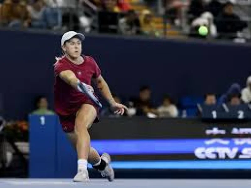 Sonay Kartal returns with a 6-3, 6-2 win over Wang Xinyu at the China Open